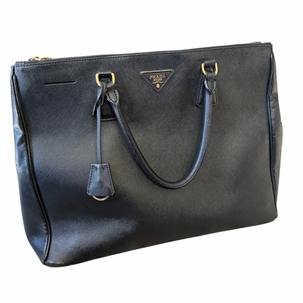 Prada Large Galleria Tote Bag in Black Saffiano Lux Leather